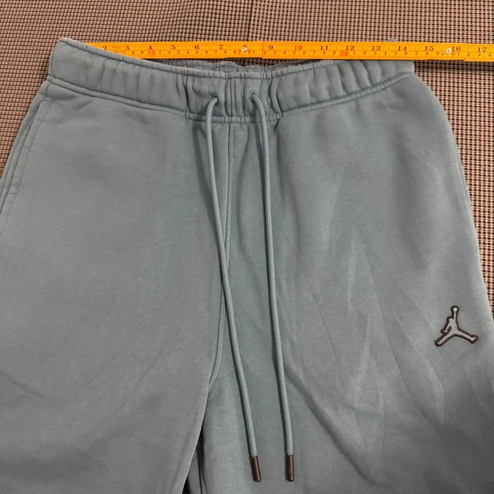Jordan essentials men